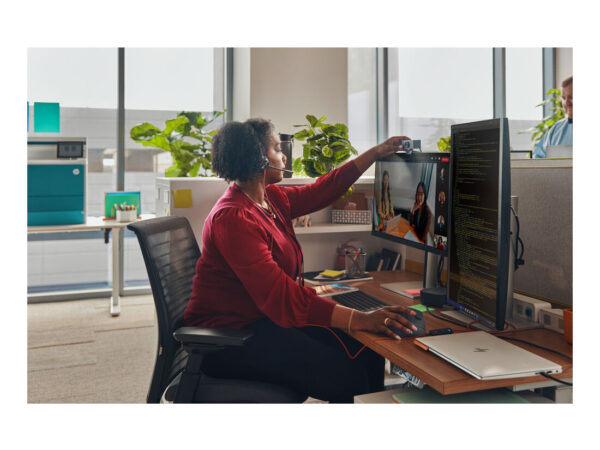 Poly Cuffie Blackwire 3310 certificate per Microsoft Teams + adattatore USB-C/A TAA