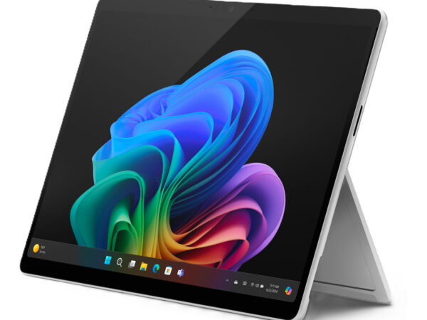 Microsoft Surface Pro - Copilot+ PC - 13" touchscreen - Snapdragon X Plus - 16GB RAM - 256GB SSD - Device only - Platinum