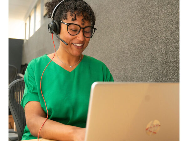 Poly Cuffie stereo Blackwire 8225 con connettore USB-C, certificate per Microsoft Teams + adattatore USB-C/A