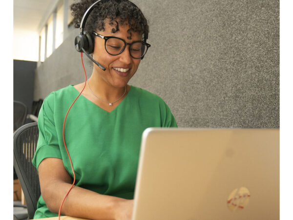 Poly Cuffie stereo Blackwire 8225 con connettore USB-C, certificate per Microsoft Teams + adattatore USB-C/A